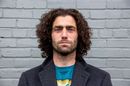 亨利：维尼修斯配得上金球，但我支持罗德里